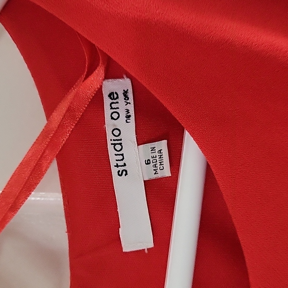 Dress - Picture 3 of 5